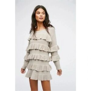 One Teaspoon Elegant Ruffle Tiered Sweater Dress - Beige